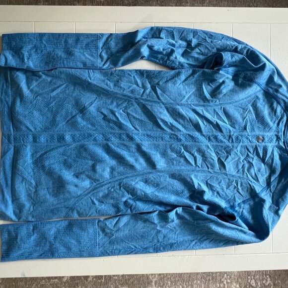 Lululemon Long Sleeve T - Picture 2 of 2